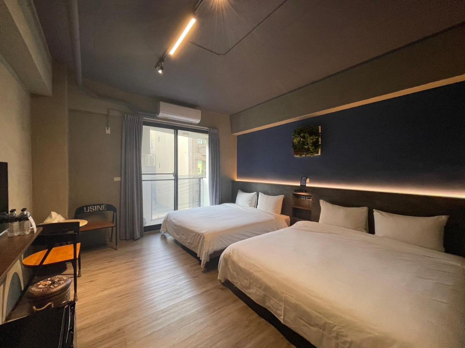 Long Lang Homestay Tainan Exteriör bild
