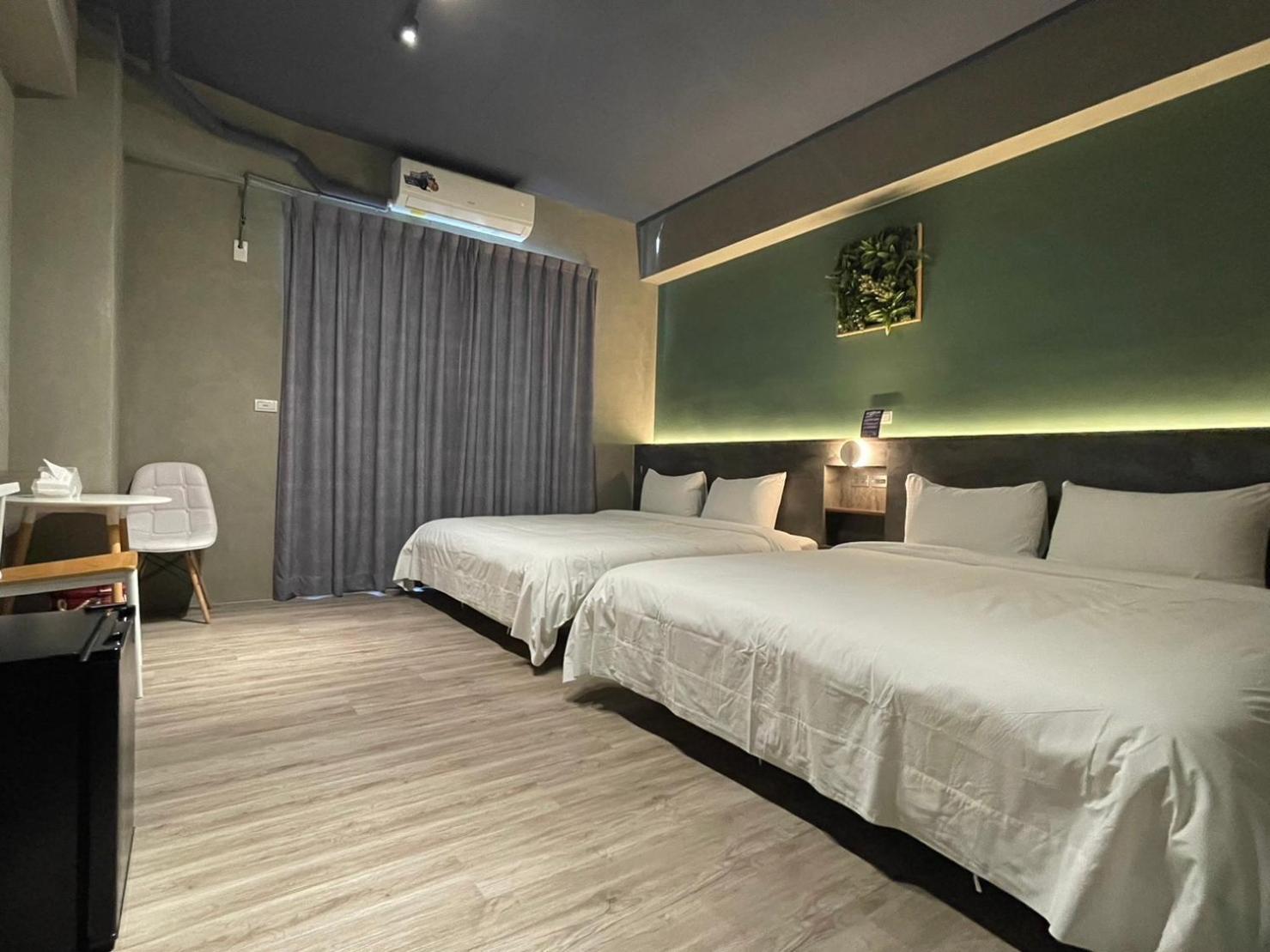 Long Lang Homestay Tainan Exteriör bild