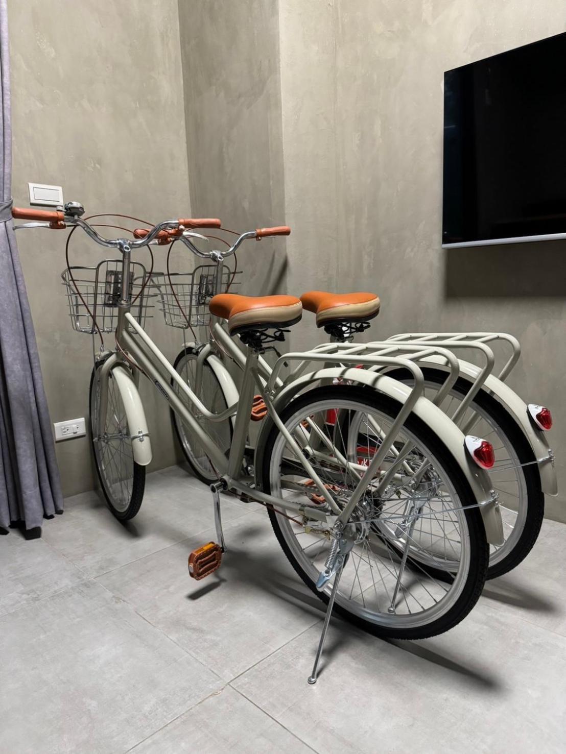 Long Lang Homestay Tainan Exteriör bild